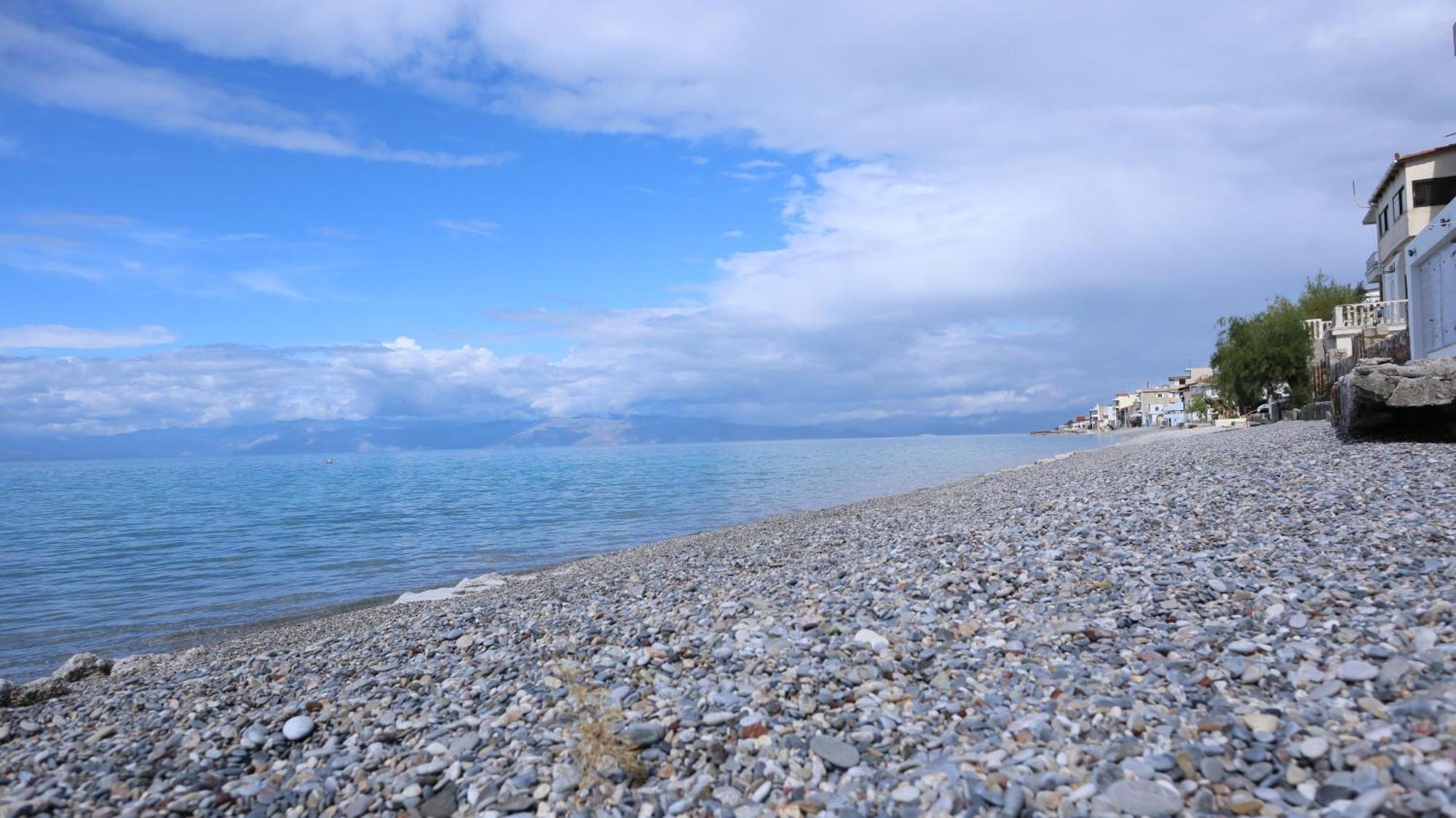 Seaside House With Garden Villa Dhervénion Dış mekan fotoğraf